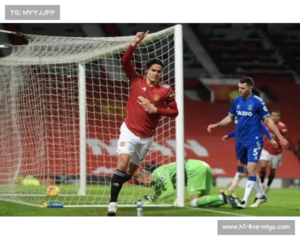 姆伯莫接B席直塞破门，曼联德比战先拔头筹